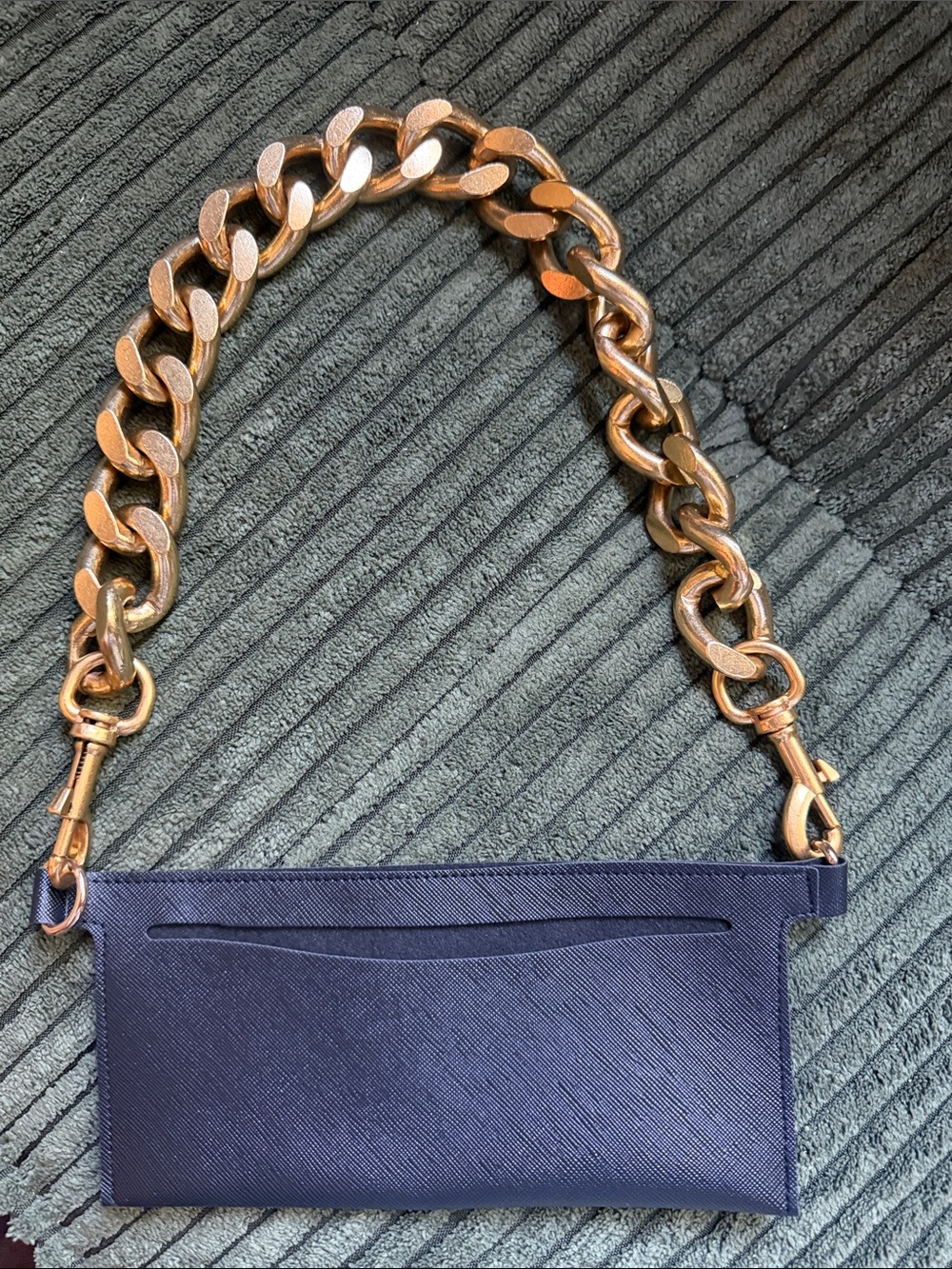 Wallet insert with gold chunky chain